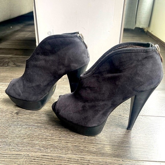 Black Suede Heels Booties - Picture 1 of 7